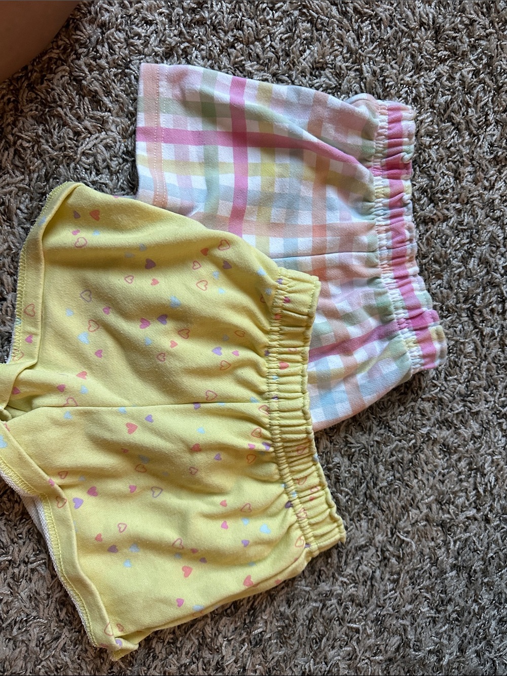 Size 4t Kids Elastic Waist Shorts - Yellow Heart & Pastel Plaid